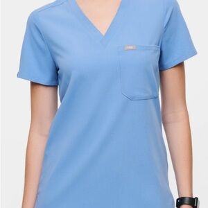 Figs ceil Blue Catarina one-pocket scrub top M